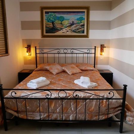 Chalet Del Mare Bed & Breakfast Porto Cesareo Bagian luar foto