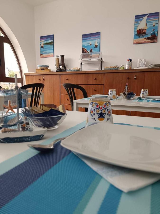 Chalet Del Mare Bed & Breakfast Porto Cesareo Bagian luar foto