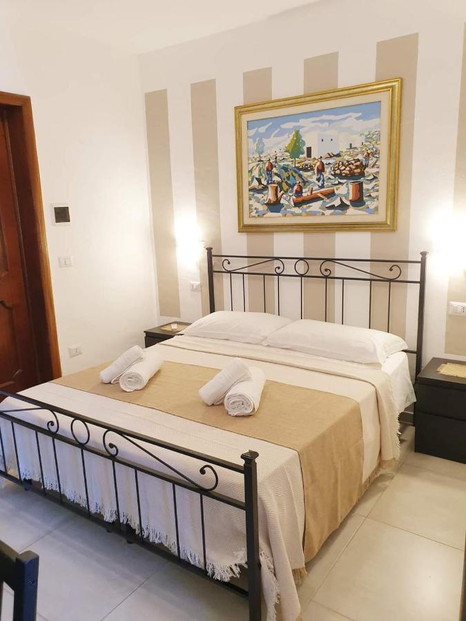 Chalet Del Mare Bed & Breakfast Porto Cesareo Bagian luar foto