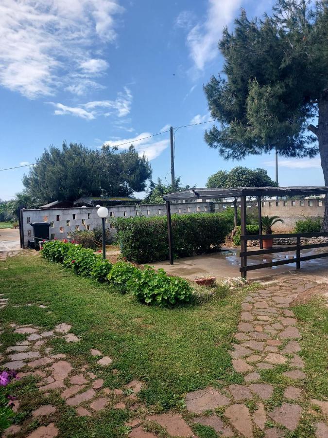 Chalet Del Mare Bed & Breakfast Porto Cesareo Bagian luar foto