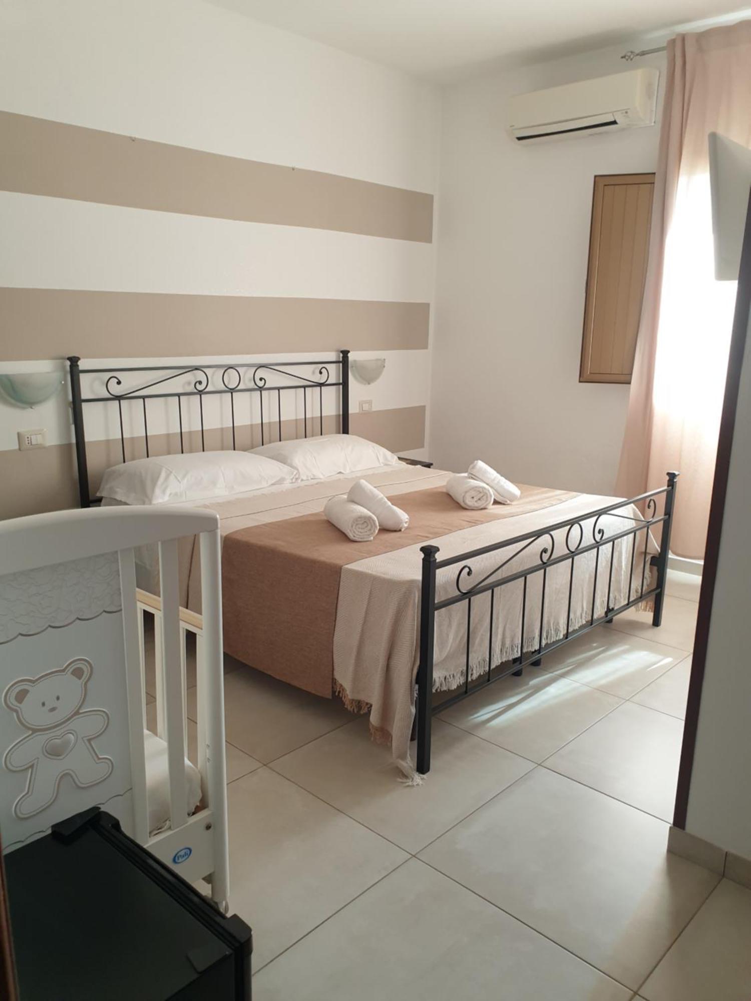 Chalet Del Mare Bed & Breakfast Porto Cesareo Ruang foto